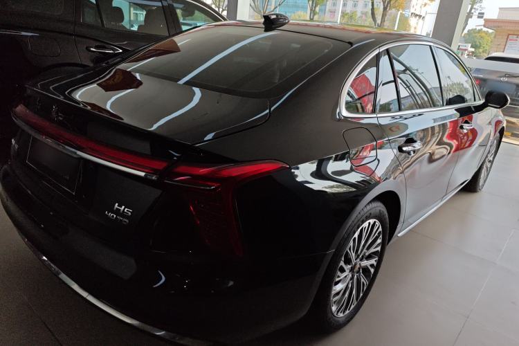 Used Hongqi H5 2023 2.0T Automatic Smart Connect Flagship Edition
