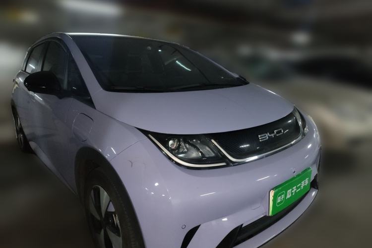 Used BYD Dolphin 2023 420 km Fashion Edition Front Right 45 Deg