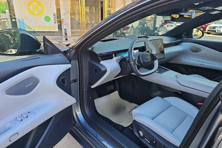 Used Lynk & Co Z10 2025 95 kWh 702 km All-Wheel Drive Intelligent Driving Ultra
