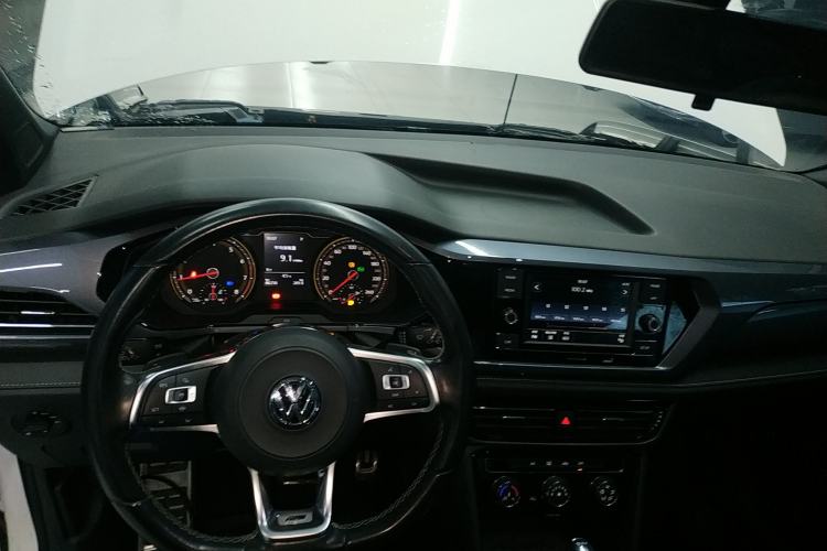 Used Volkswagen Tharu 2019 280TSI Two-Wheel Drive R-Line China VI Standard