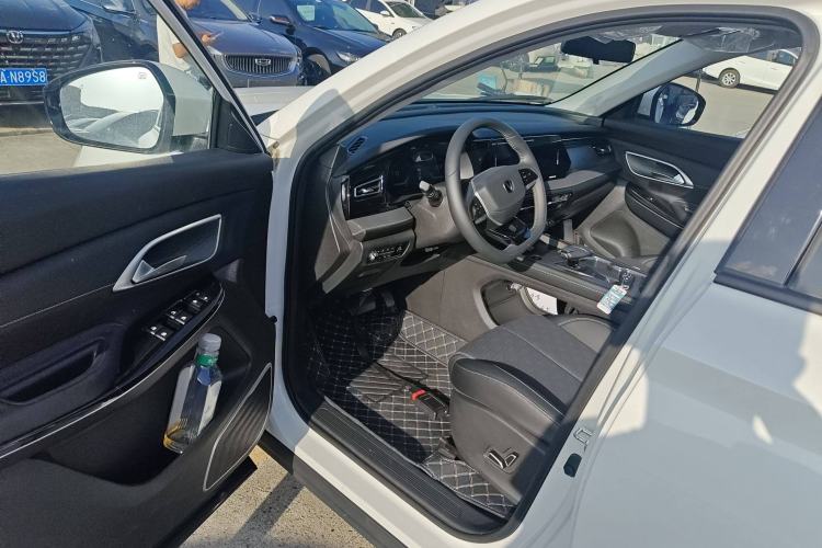 Used Changan X7 PLUS 2024 1.5T Automatic Luxury 7-Seater
