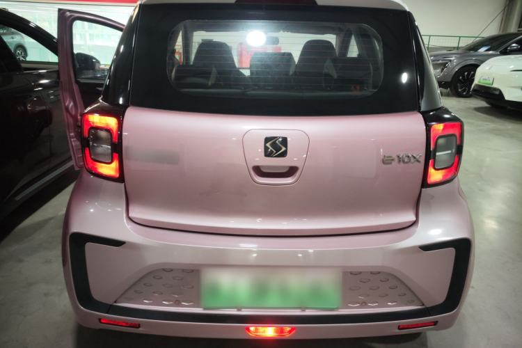 Used SOL E10X 2021 302 km Range Fashion Edition 31.4 kWh Rear