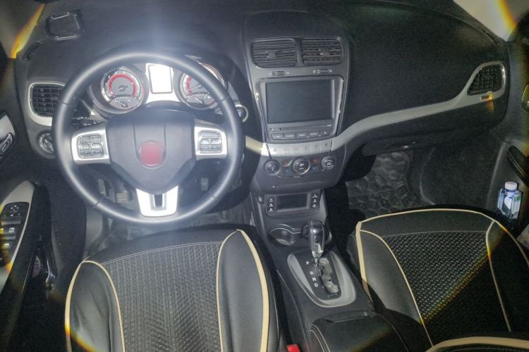 Used Fiat Freemont 2012 2.4L Luxury Edition
