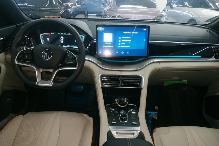 Used BYD Song PLUS New Energy 2021 DM-i 51KM Prestige Model Center Console