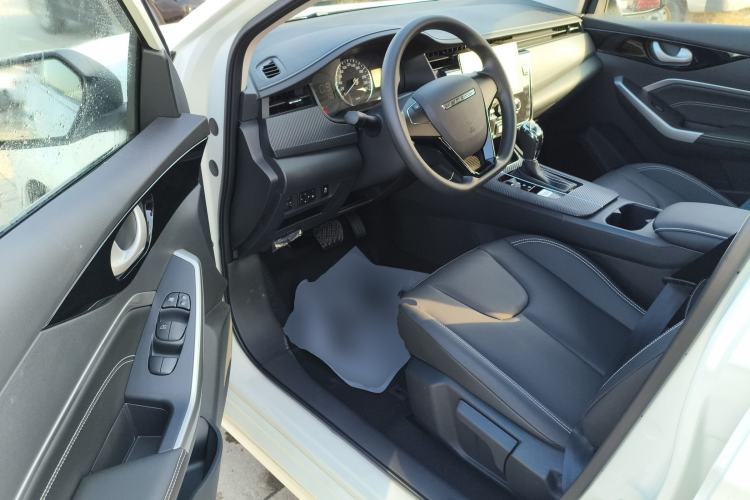 Used Venucia D60 2023 PLUS 1.6L XE CVT Trendy Edition