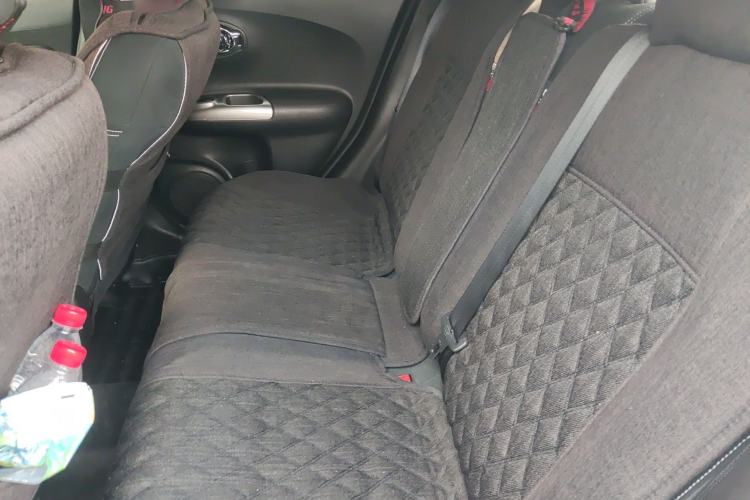 Used Infiniti ESQ 2014 1.6L Spontaneous Edition Left Rear Seat