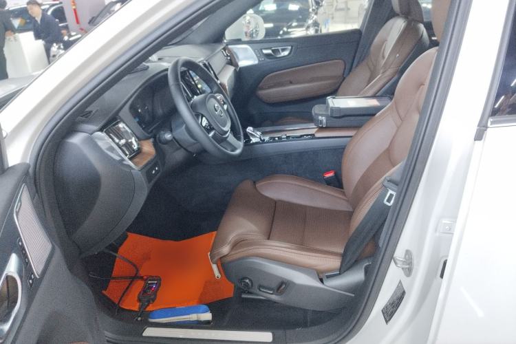 Used Volvo XC60 New Energy 2024 T8 Plug-in Hybrid Long-Range All-Wheel Drive Smart Luxury Edition Left Front Seat