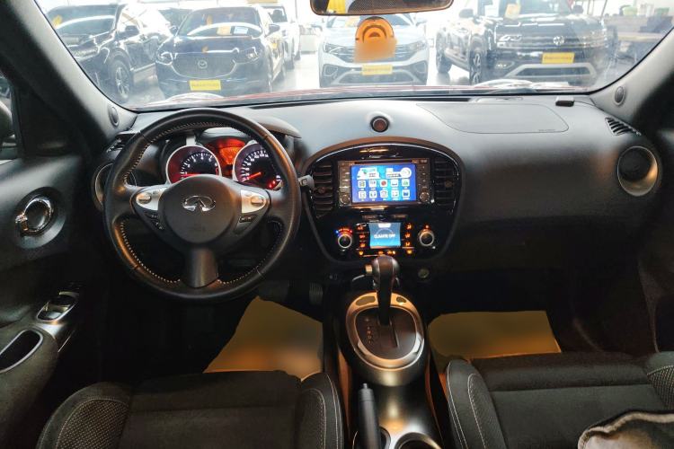 Used Infiniti ESQ 2014 1.6L Spontaneous Edition
