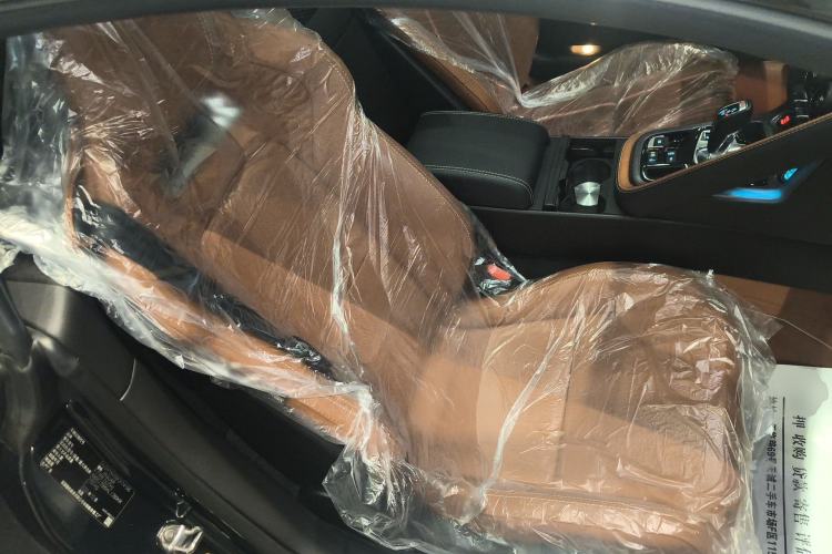 Used Jaguar F-TYPE 2021 P380 All-Wheel-Drive V6 Track Legend Edition Right Front Seat