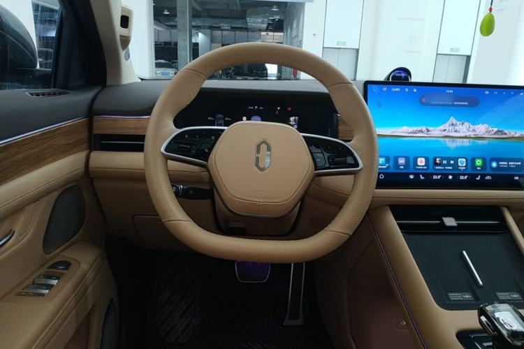 Used Hima AITO M7 2024 1.5T Intelligent Driving Rear-Drive Pro Version 5 Seats Steering Wheel