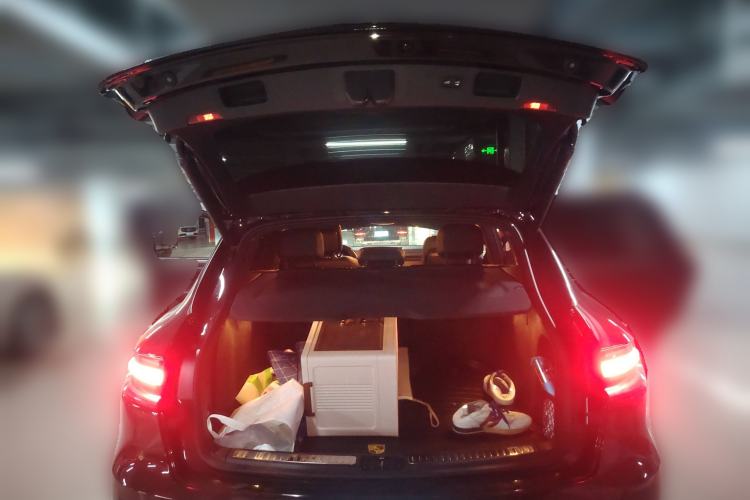 Used Porsche Macan 2020 Macan 2.0T Trunk