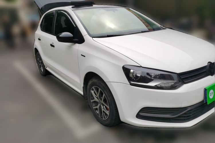 Used Volkswagen Polo 2016 1.4L Automatic Trendy Model Front Right 45 Deg