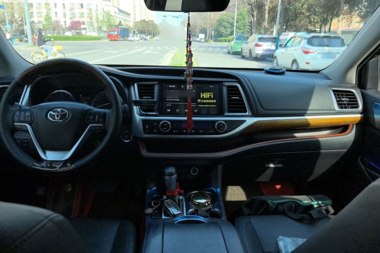 Used Toyota Highlander 2018 2.0T Four-Wheel Drive Prestige Version 7 Seats China VI Standard