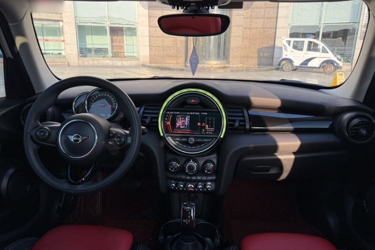 Used MINI 2019 1.5T COOPER Classic Edition Five-Door Version Exterior 7