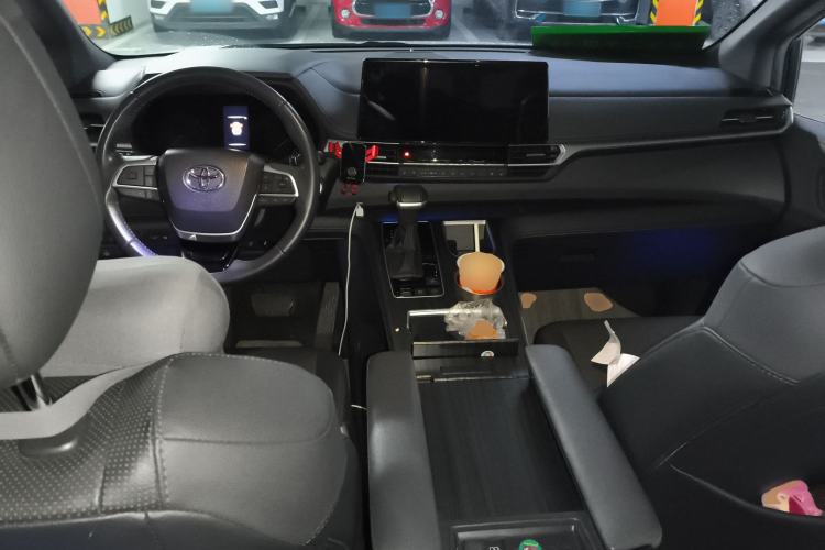 Used Toyota Sienna 2021 2.5L Hybrid Premium Edition