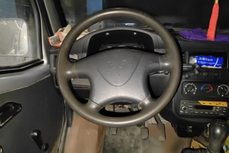 Used Wuling Zhiguang 2015 1.2L Practical LS-I Model
