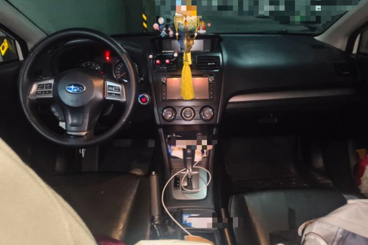 Used Subaru XV 2014 2.0i Luxury Edition Center Console