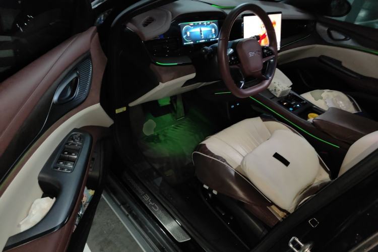 Used BYD Seal 2024 HONOR Edition DM-i 1.5L 121km Prestige Model Driver Seat