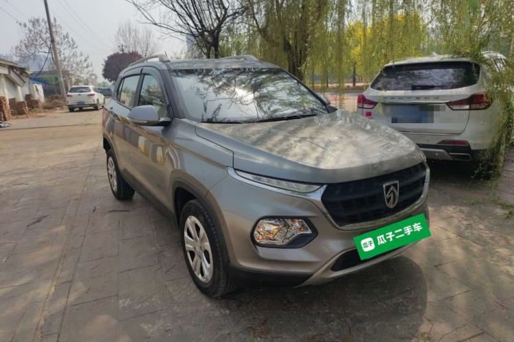 Used Baojun 510 2017 1.5L manual Comfort trim
