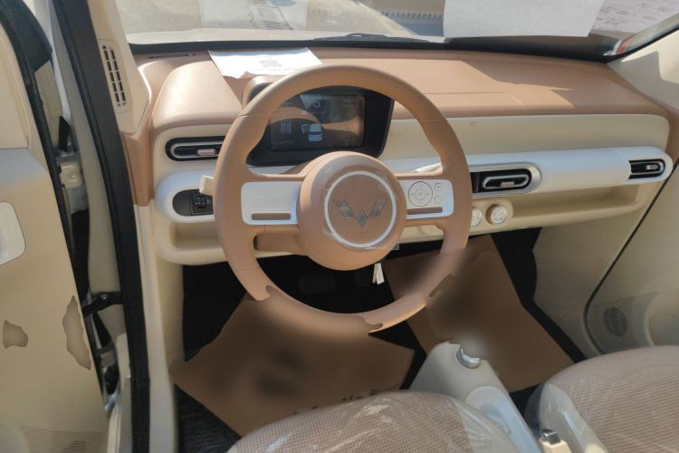 Used Wuling Hongguang MINIEV 2024 3rd Generation 215km Youth Edition
