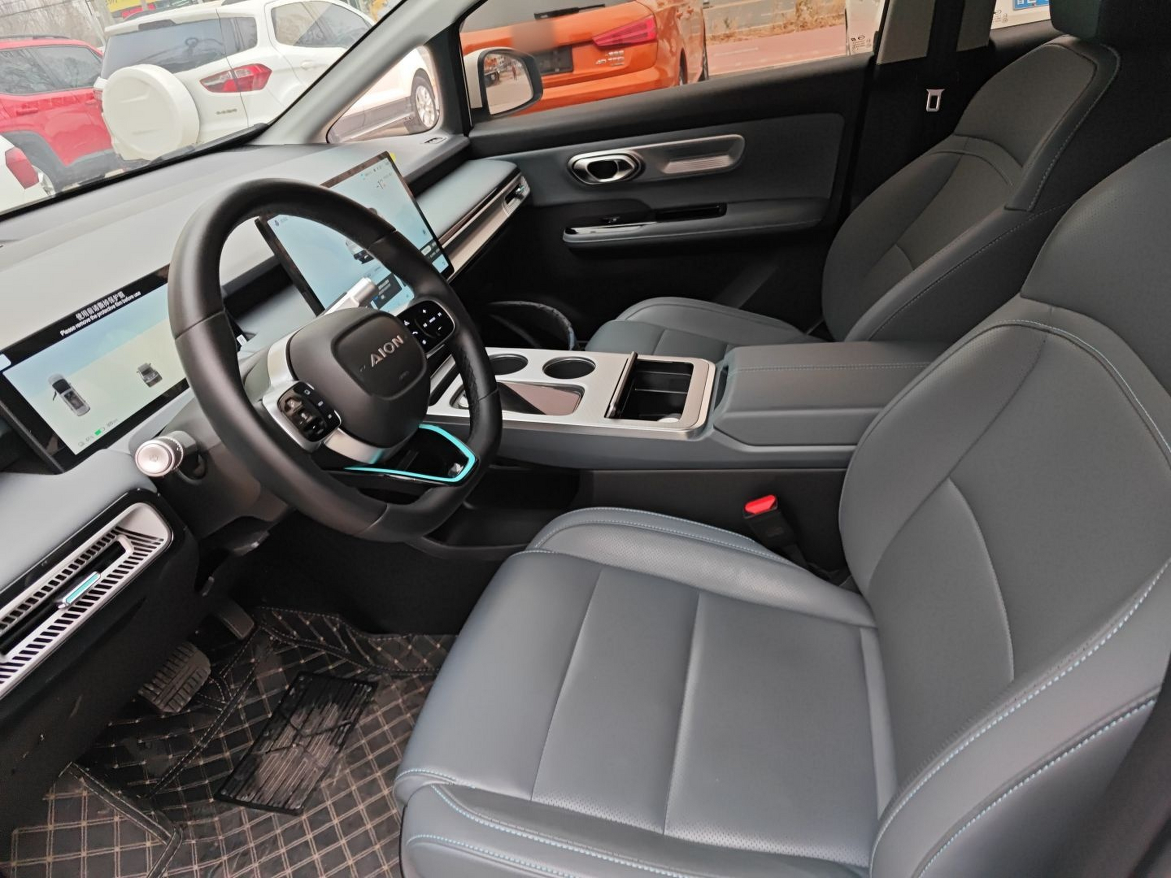 Переднее сиденье в автомобиле