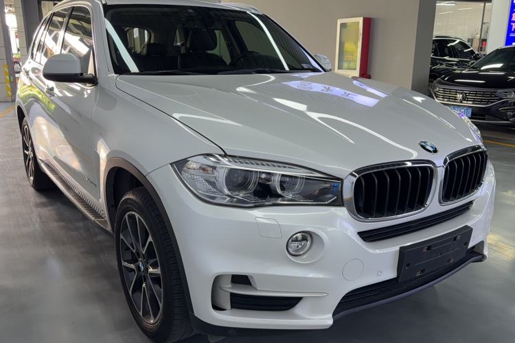 Used BMW X5 2014 xDrive35i Luxury Edition Exterior 1