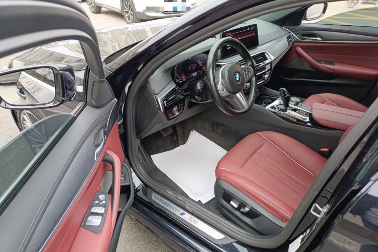 Used BMW 5 Series 2022 Second Facelift 530Li Leading Edition M Sport Package