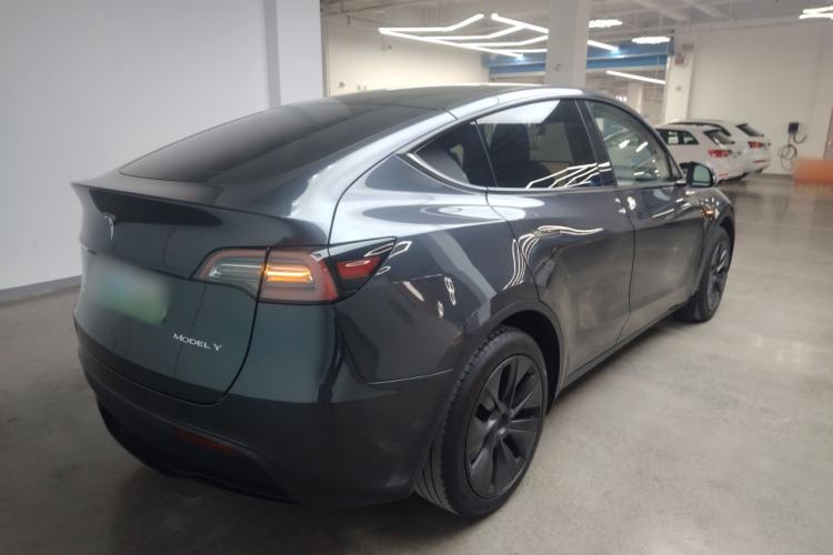 Used Tesla Model Y 2024 Rear-Wheel-Drive Version
