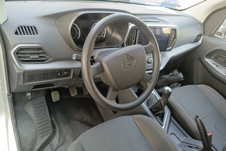 Used CHANGAN KAICHENG Ruixing M60 2023 1.5L GDI Comfort Van 2-Seater Center Console