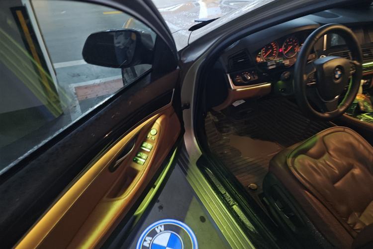 Used BMW 5 Series 2017 520Li Elegant Edition
