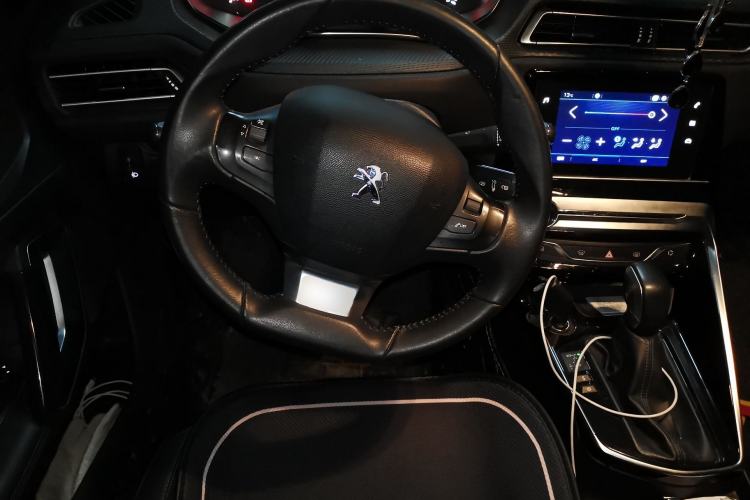 Used Peugeot 308 2016 1.6L Automatic Luxury Edition Steering Wheel