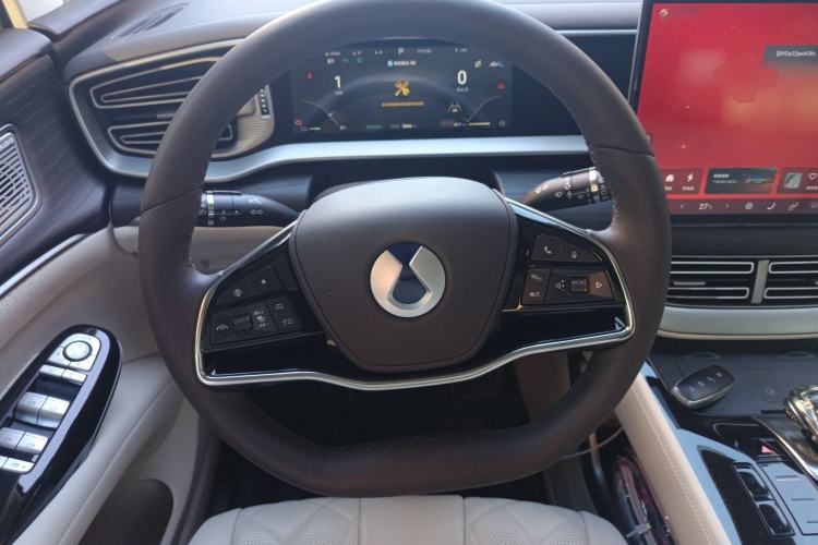 Used Denza D9 2024 DM-i 980 Four-Wheel Drive Flagship Model