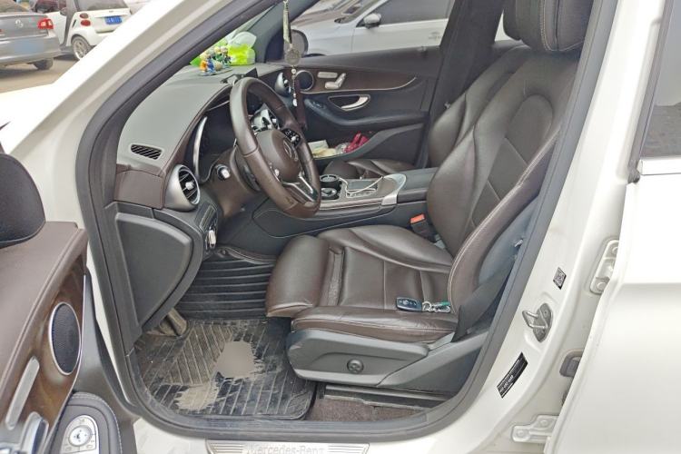 Used Mercedes-Benz GLC 2020 Facelift GLC 260 L 4MATIC Luxury Edition
