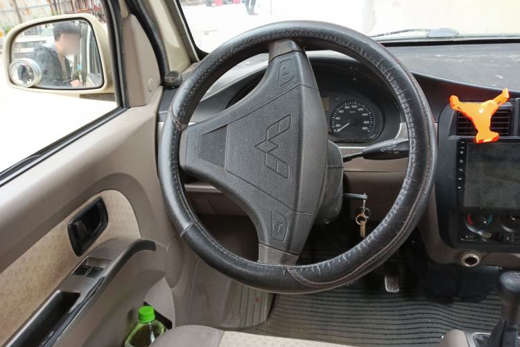 Used Wuling Rongguang 2011 1.2L Standard Version

