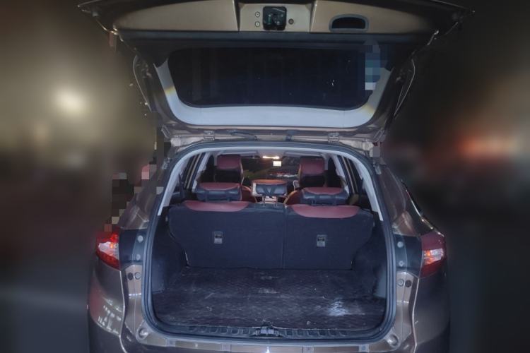 Used Land X5 2013 2.0T Manual Xinghang Edition Trunk