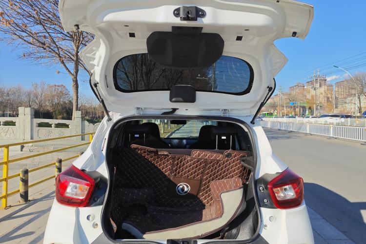 Used Dongfeng NAMMI BOX 2022 Revised Light Wind Edition 201 km Standard Version