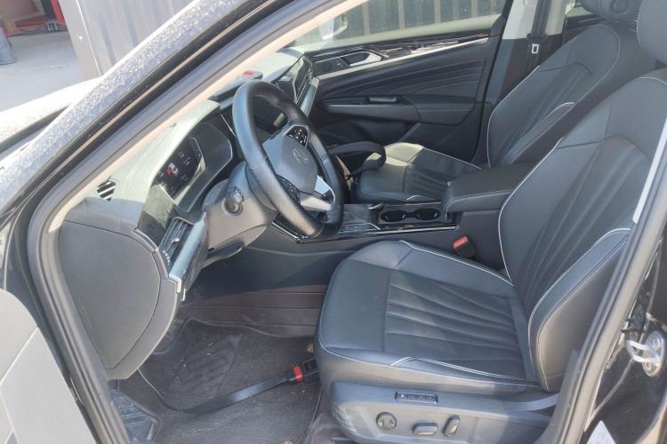 Used Volkswagen Passat 2024 380TSI Dragon Glory Edition
