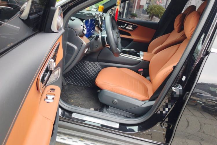 Used Mercedes-Benz GLC 2025 Refreshed GLC 300 L 4MATIC Dynamic Version 5 Seats Driver Seat