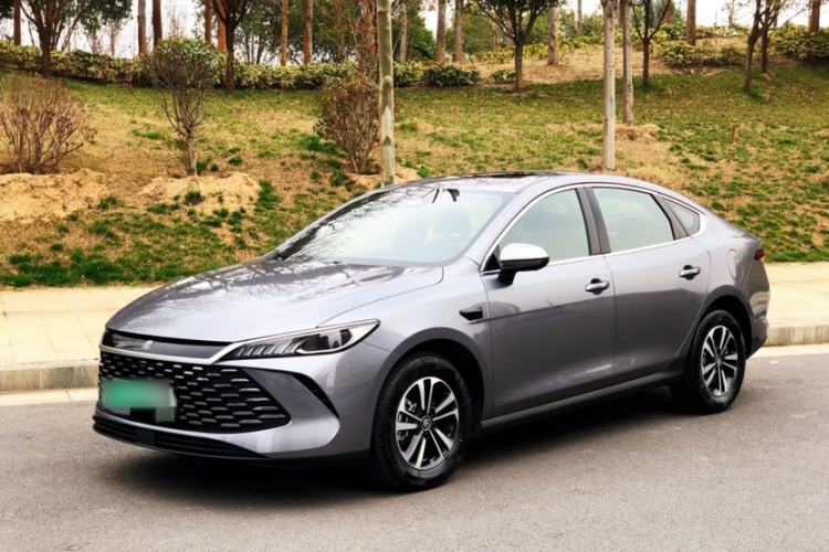 Used BYD Qin PLUS 2025 DM-i Smart Drive 120KM Superior Model