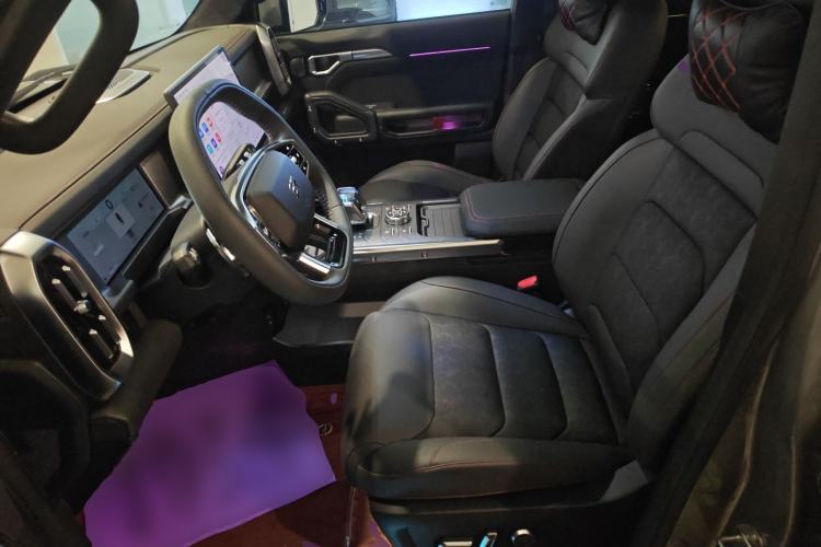 Used JETOUR Traveler 2023 2.0T All-Wheel Drive Conquer PRO
