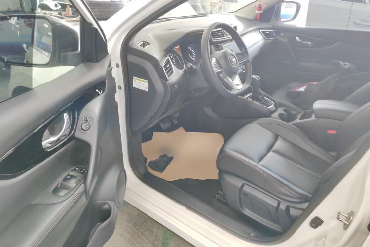 Used Nissan Qashqai 2022 2.0L CVT XV Smart Enjoyment Version
