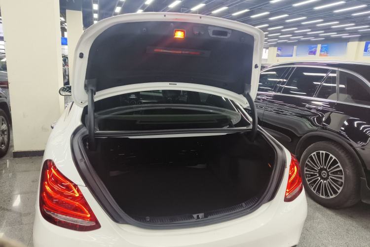 Used Mercedes-Benz C-Class 2018 C 180 L Fashion Edition Sport Version Trunk