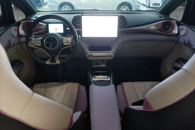 Used BYD Dolphin 2023 420 km Free Version
