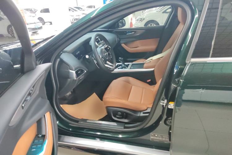 Used Jaguar XEL 2022 2.0T 250 PS R-DYNAMIC S Advanced Sport Edition Left Front Seat