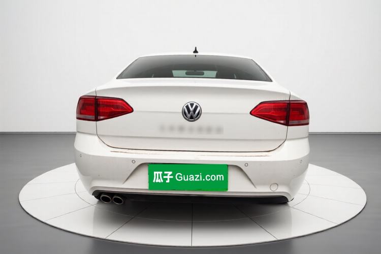 Used Volkswagen Lamando 2015 280TSI DSG Luxury Edition
