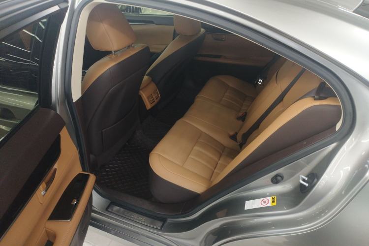 Used Lexus ES 2015 200 Elite Edition
