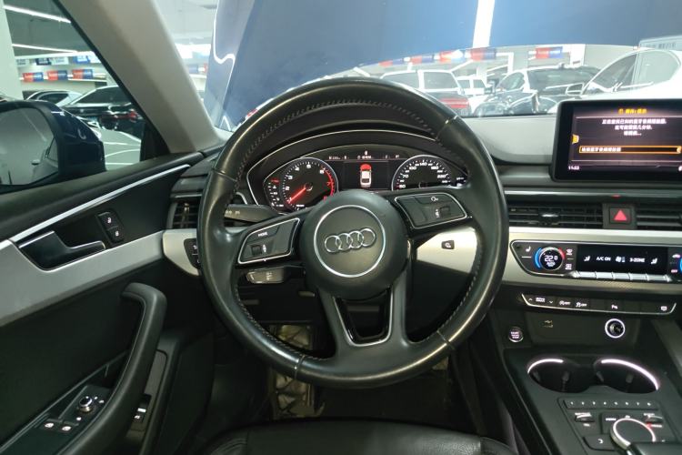 Used Audi A5 2017 Coupe 40 TFSI Fashion Model
