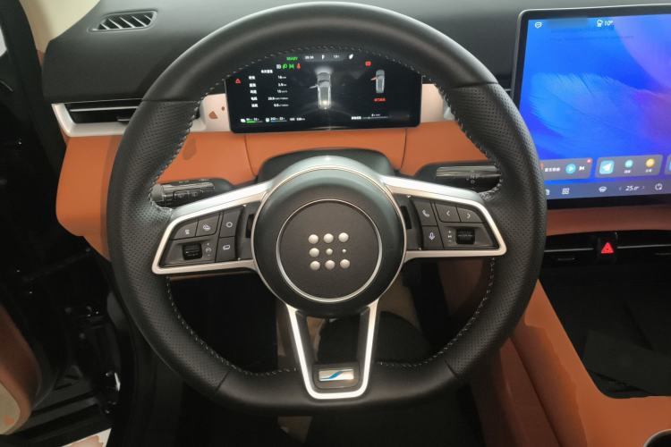 Used Landian E5 PLUS 2026 Model 165km Long-Range First-Adoption Version Ultra 5-seater
