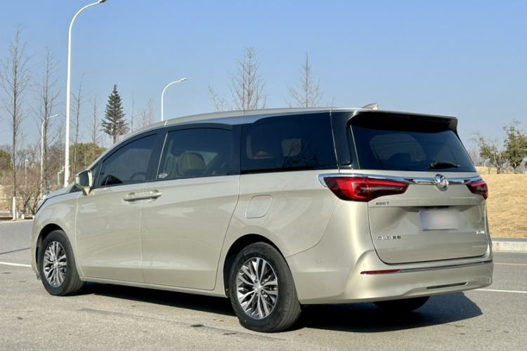 Used Buick GL8 2022 ES Landtrek 653T Luxury Edition