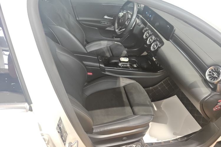 Used Mercedes-Benz A-Class 2021 A 200 L Sport Sedan Fashion Model
